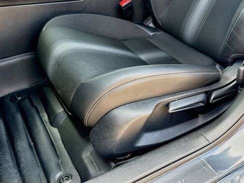 Used 2025 Honda Civic Sport image 19