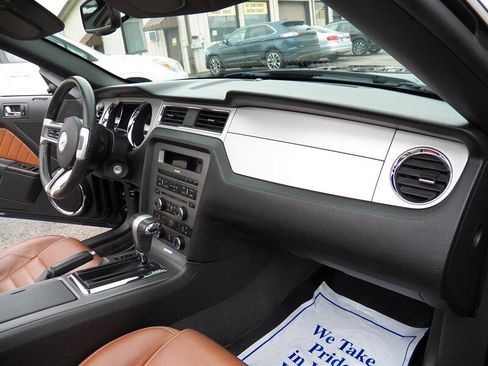 Used 2011 Ford Mustang Premium w/ 201A Rapid Spec Order Code image 22