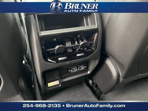 New 2024 Jeep Grand Cherokee Laredo X w/ Luxury Tech Group I image 15