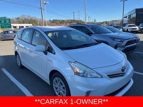 Used 2013 Toyota Prius V Three image 1