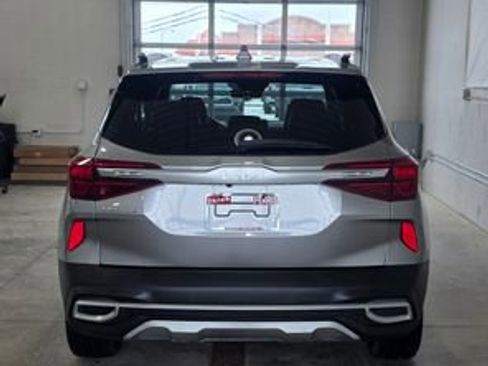 Used 2022 Kia Seltos S image 4