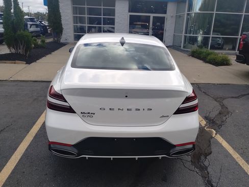 Used 2025 Genesis G70 2.5T image 4