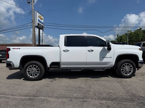 Used 2024 Chevrolet Silverado 2500 LTZ w/ LTZ Premium Package AWD/4WD image 7