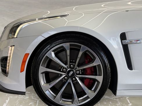 Used 2017 Cadillac CTS V w/ Carbon Fiber Package image 15