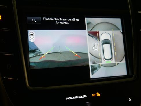 Used 2016 Lincoln MKX Reserve w/ Technology Package FWD image 33