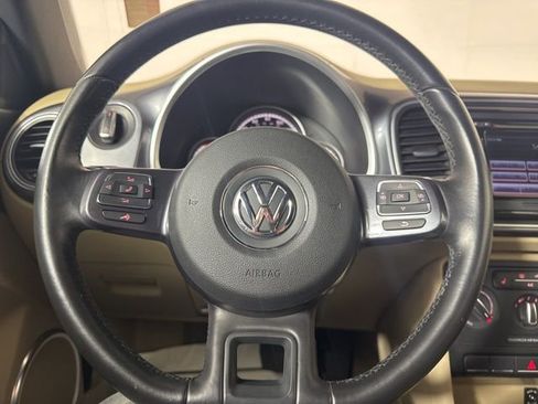 Used 2013 Volkswagen Beetle 2.5 FWD image 18
