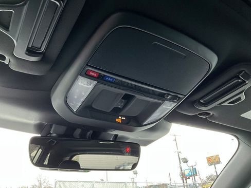 Used 2025 Subaru Forester Limited image 18