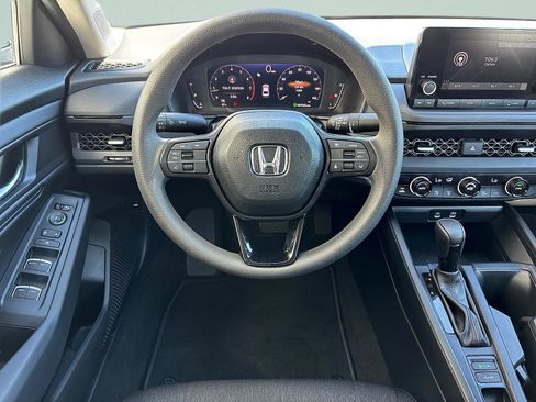 Certified 2025 Honda Accord SE image 28