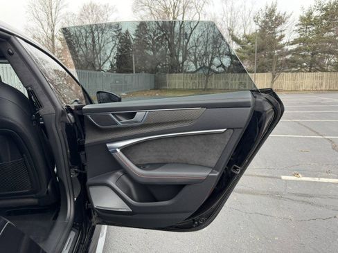 Certified 2021 Audi RS 7 Sportback w/ Carbon Optic Package image 27