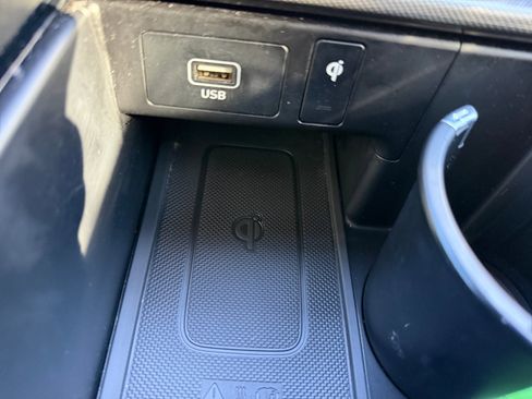 Used 2022 Hyundai Palisade Calligraphy image 31