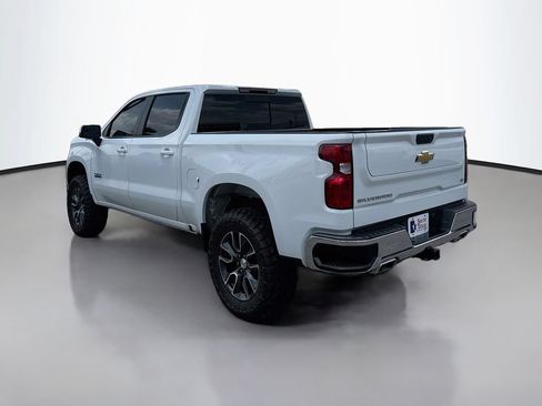 Used 2024 Chevrolet Silverado 1500 LT w/ Z71 Off-Road Package AWD/4WD image 5