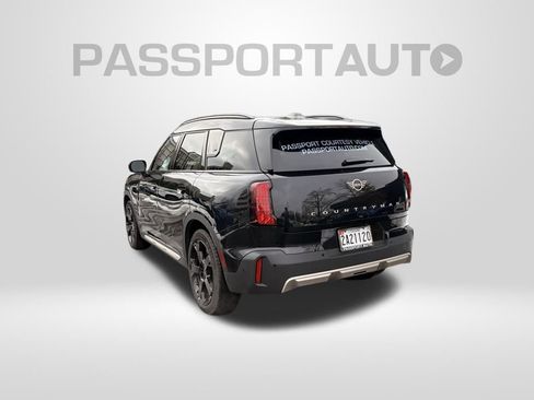 Used 2025 MINI Cooper Countryman S w/ Comfort Package Max image 9