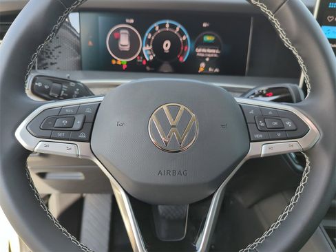 New 2026 Volkswagen Tiguan S image 43