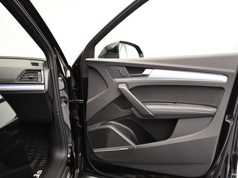 Certified 2025 Audi Q5 2.0T Premium Plus image 45