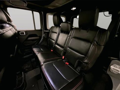 Used 2021 Jeep Wrangler Unlimited Rubicon AWD/4WD image 25