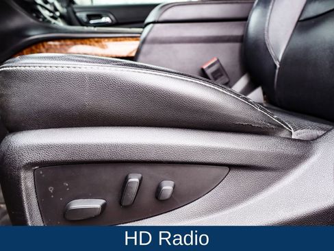 Used 2018 Chevrolet Suburban Premier image 11