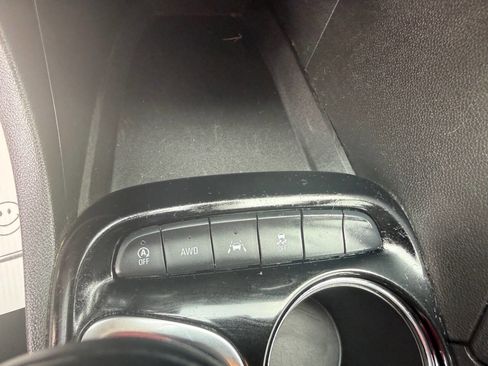 Used 2024 Buick Encore GX Sport Touring AWD/4WD image 20