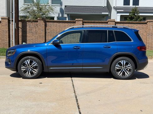 Certified 2024 Mercedes-Benz GLB 250 4MATIC image 11