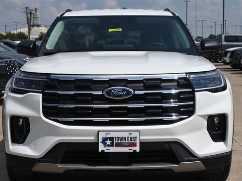 New 2025 Ford Explorer Active w/ Active Comfort Package image 31