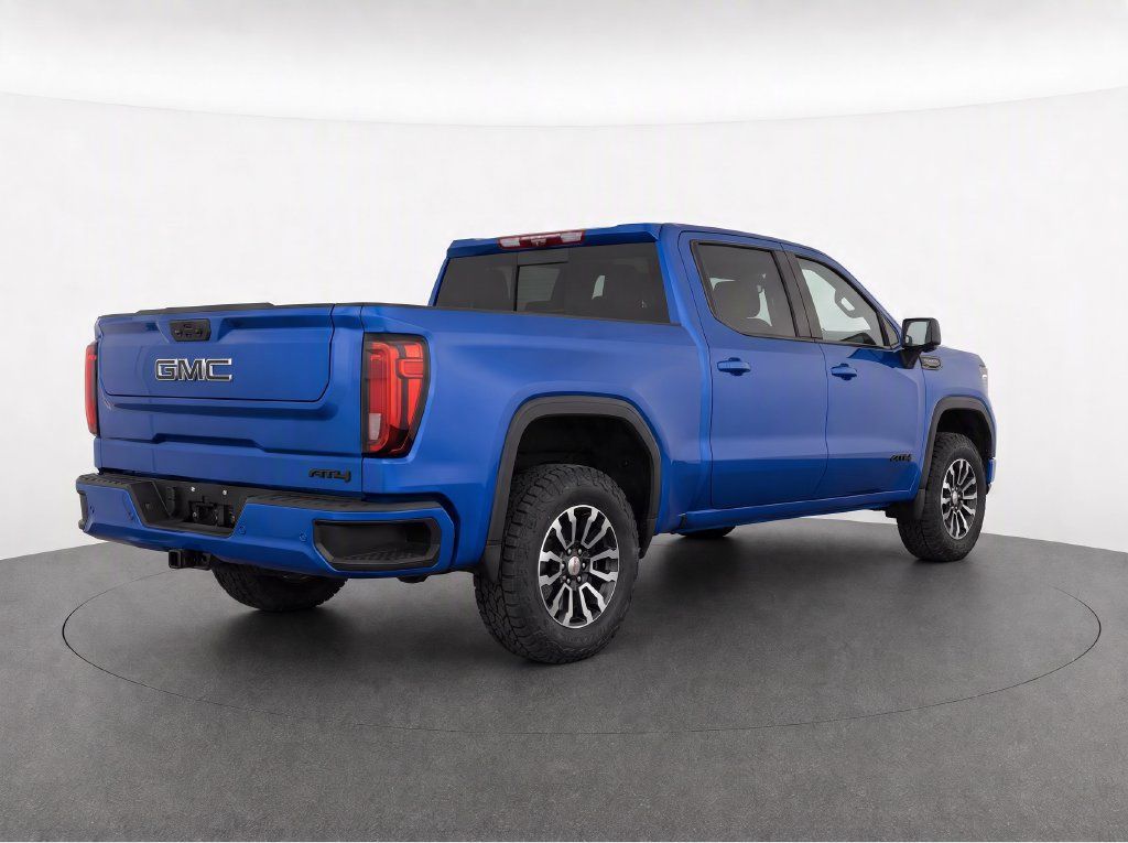 Used 2023 GMC Sierra 1500 AT4 w/ Technology Package AWD/4WD image 9
