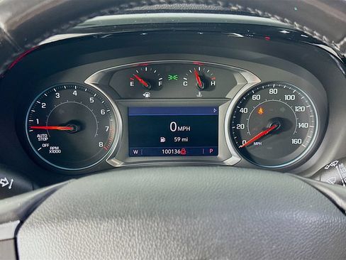 Used 2021 Chevrolet Traverse LT FWD image 24