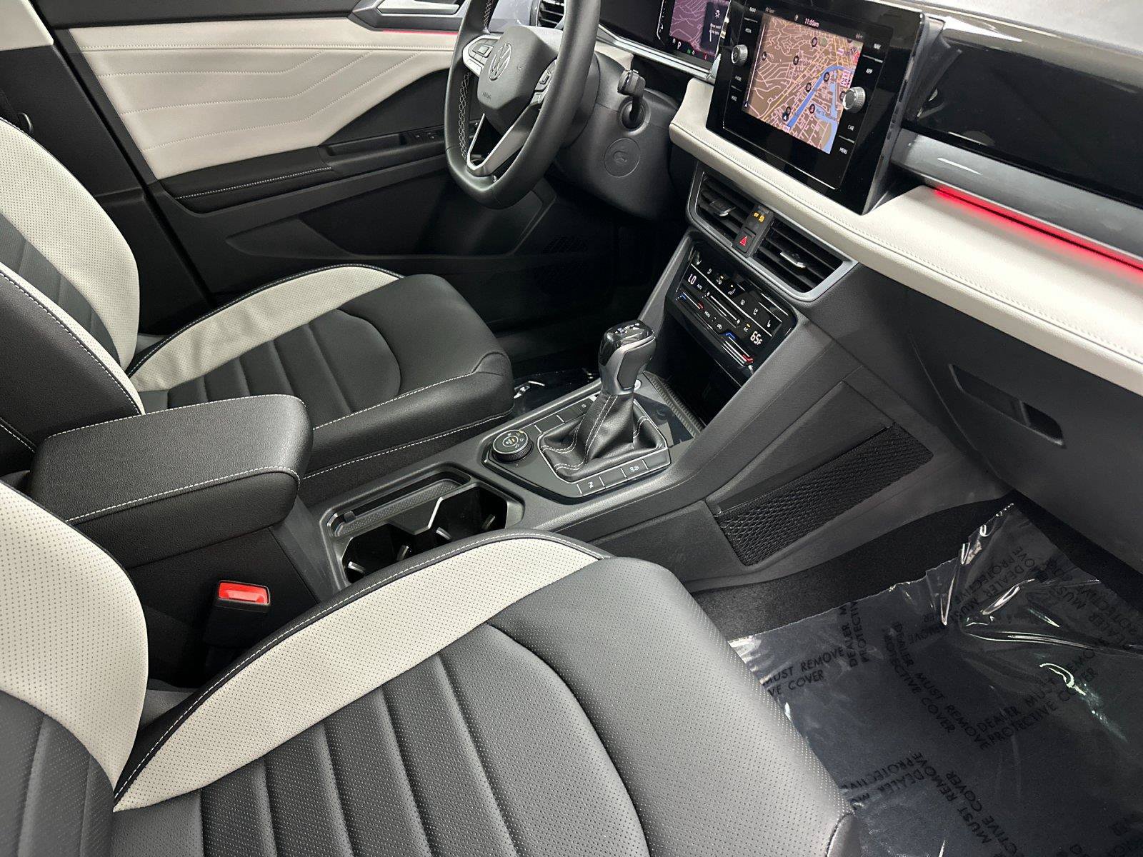 New 2026 Volkswagen Taos SEL AWD/4WD image 15