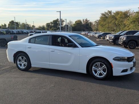 Used 2023 Dodge Charger SXT image 6