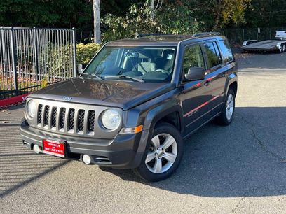 Used 2014 Jeep Patriot Latitude w/ Sun/Sound Group