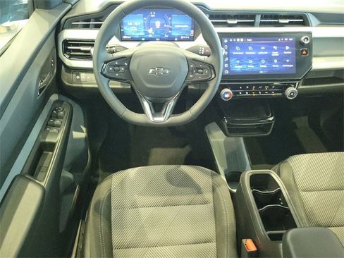 New 2027 Chevrolet Bolt LT w/ Comfort Package image 12