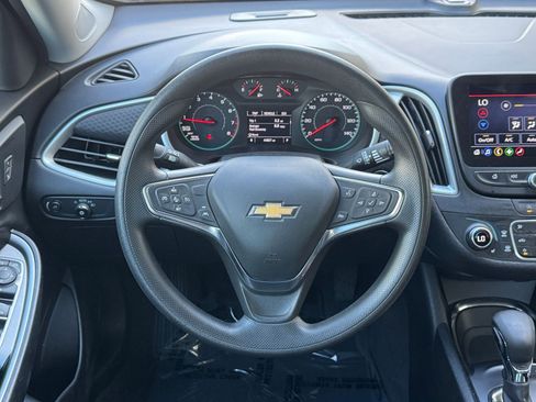 Used 2024 Chevrolet Malibu LT image 29