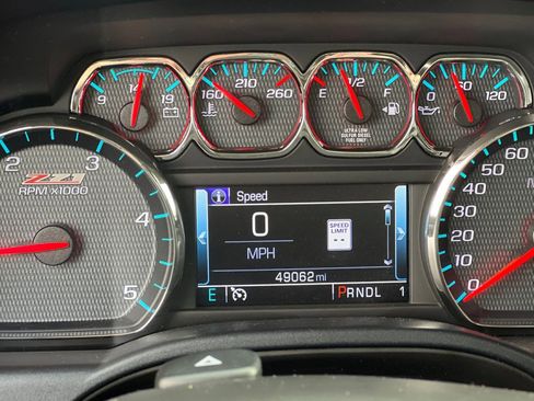 Used 2019 Chevrolet Silverado 2500 LT w/ LT Convenience Package image 20