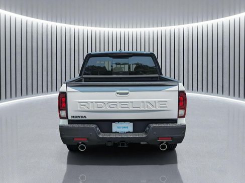 New 2026 Honda Ridgeline Black Edition image 6