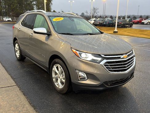 Used 2019 Chevrolet Equinox Premier image 6