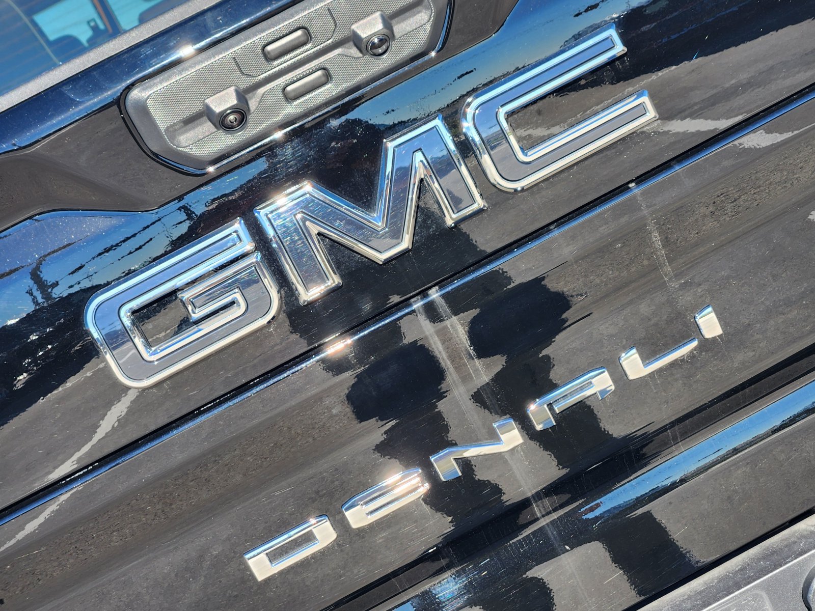 Used 2026 GMC Sierra 3500 Denali Ultimate AWD/4WD image 9