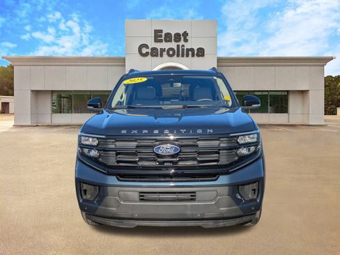 Used 2025 Ford Expedition Max Active image 8