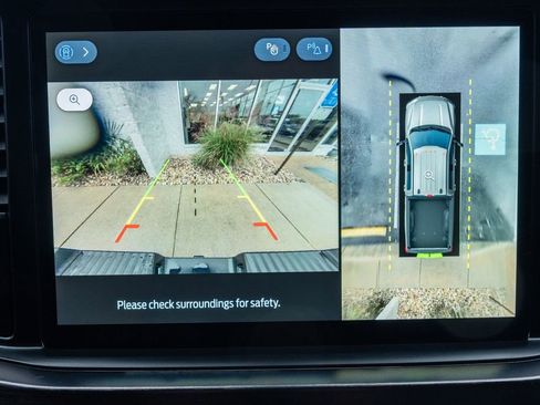 Used 2023 Ford F250 Lariat w/ Sport Appearance Package image 21