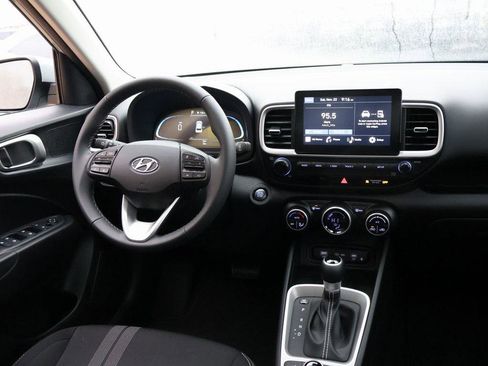 New 2026 Hyundai Venue SEL image 14