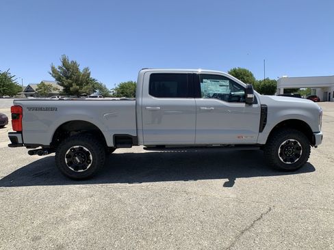 New 2025 Ford F350 Platinum w/ Tremor Off-Road Package image 8
