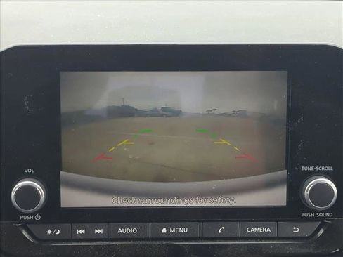 Used 2025 Nissan Pathfinder SV FWD image 11