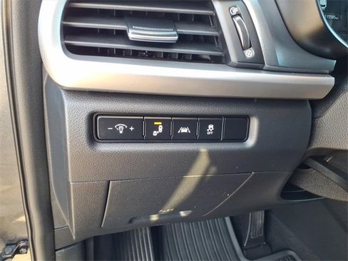 Used 2021 Kia Telluride LX image 11