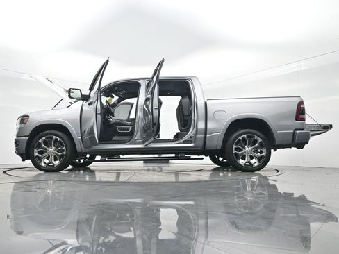 Used 2021 RAM 1500 Laramie image 46