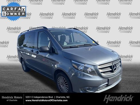 Used 2019 Mercedes-Benz Metris Passenger image 1