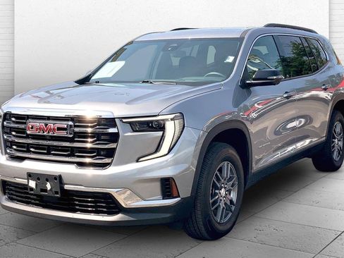Used 2025 GMC Acadia Elevation FWD image 11