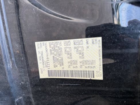 Used 2015 Nissan Armada Platinum w/ 2nd Row Captain Seat Package AWD/4WD image 26