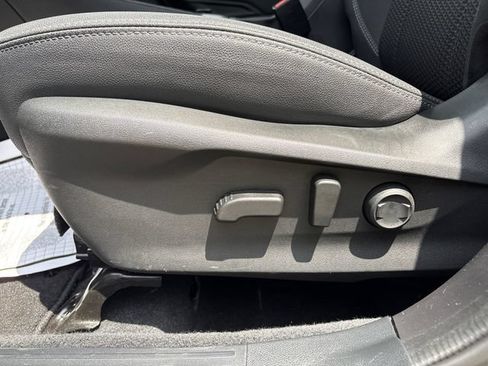 Certified 2024 Subaru Forester Premium AWD/4WD image 37