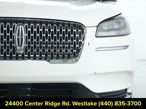 Certified 2022 Lincoln Corsair Reserve w/ Elements Package image 8