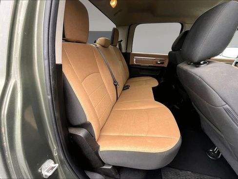 Used 2021 RAM 1500 Classic SLT AWD/4WD image 26