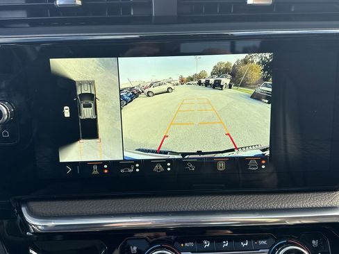 Used 2025 GMC Sierra 3500 Denali w/ Denali Reserve Package image 24