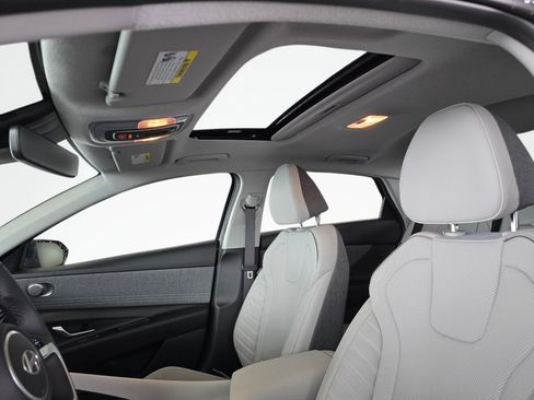 New 2026 Hyundai Elantra Limited FWD image 20