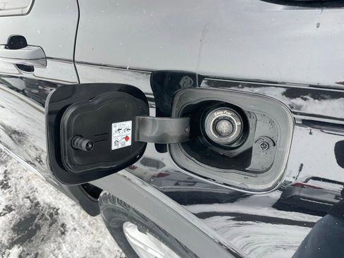 Used 2023 Ford Explorer XLT w/ Equipment Group 202A image 57